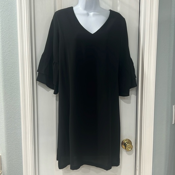 Womens Little Black Dress 3/4 sleeves Size Medium - Picture 1 of 2